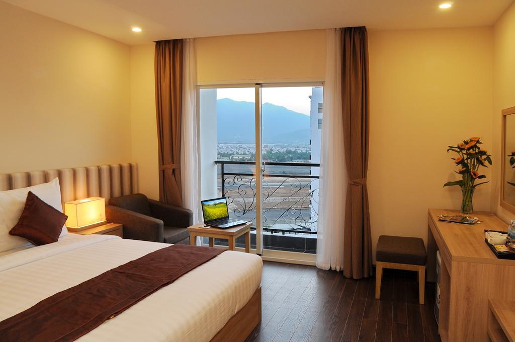 Db Hotel Nha Trang Luaran gambar